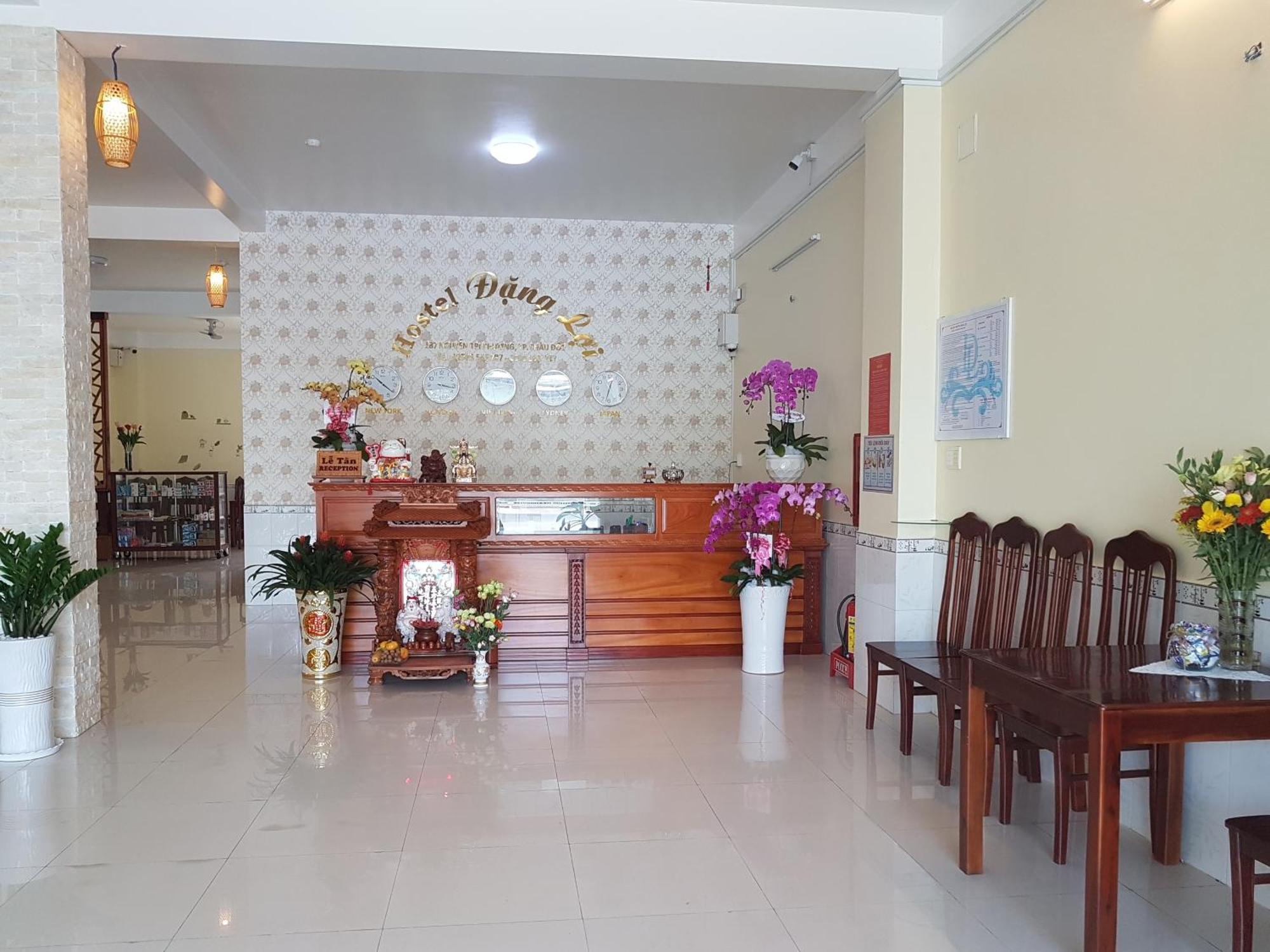 Hostel Dang Loi ホステルダンロイ Chau Doc Dış mekan fotoğraf