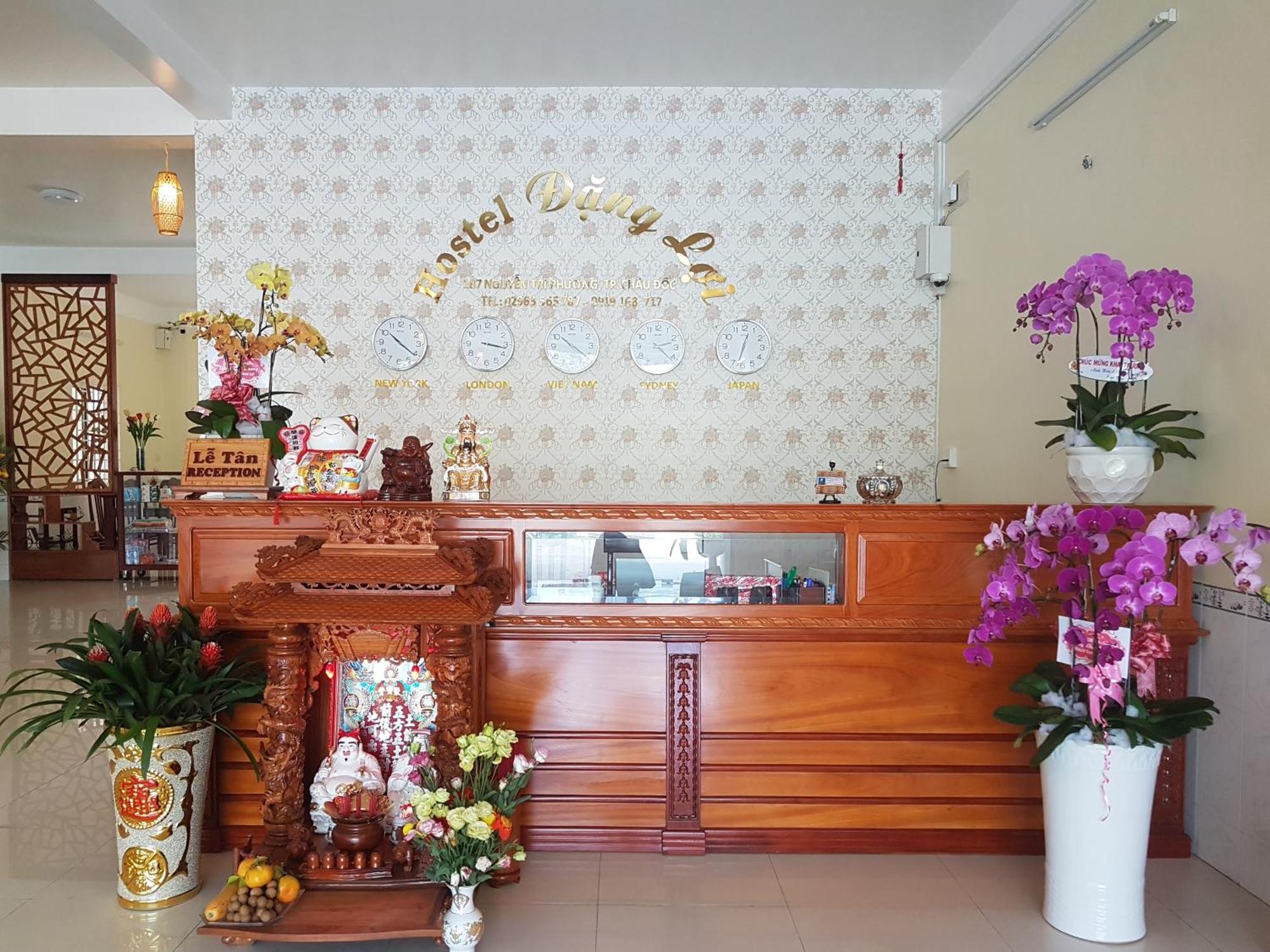 Hostel Dang Loi ホステルダンロイ Chau Doc Dış mekan fotoğraf
