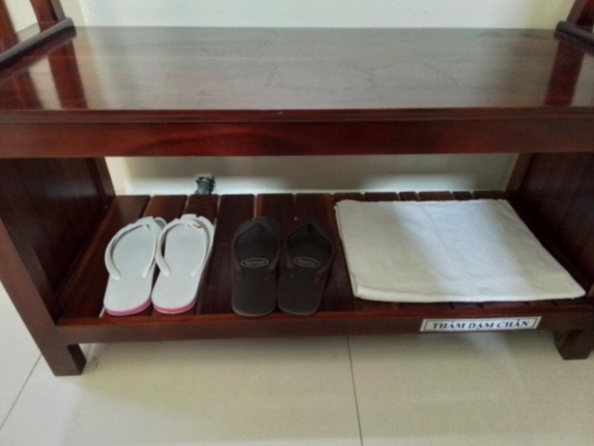 Hostel Dang Loi ホステルダンロイ Chau Doc Dış mekan fotoğraf
