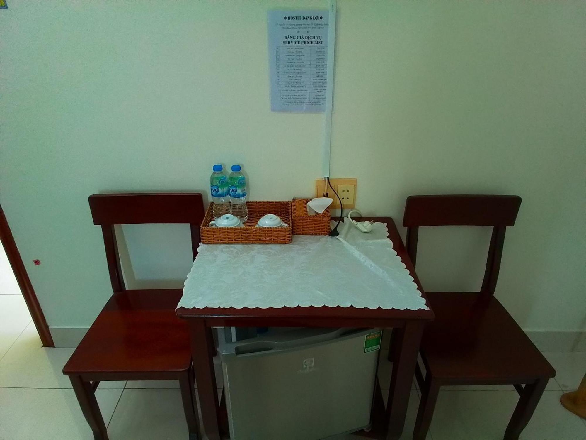 Hostel Dang Loi ホステルダンロイ Chau Doc Dış mekan fotoğraf